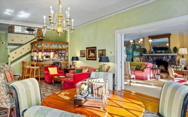 Aktyor 8 milyonluq malikanəni satışa çıxardı - FOTOLAR